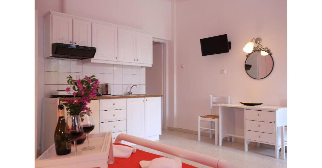 Athina Apartments สตูปา ภายนอก รูปภาพ